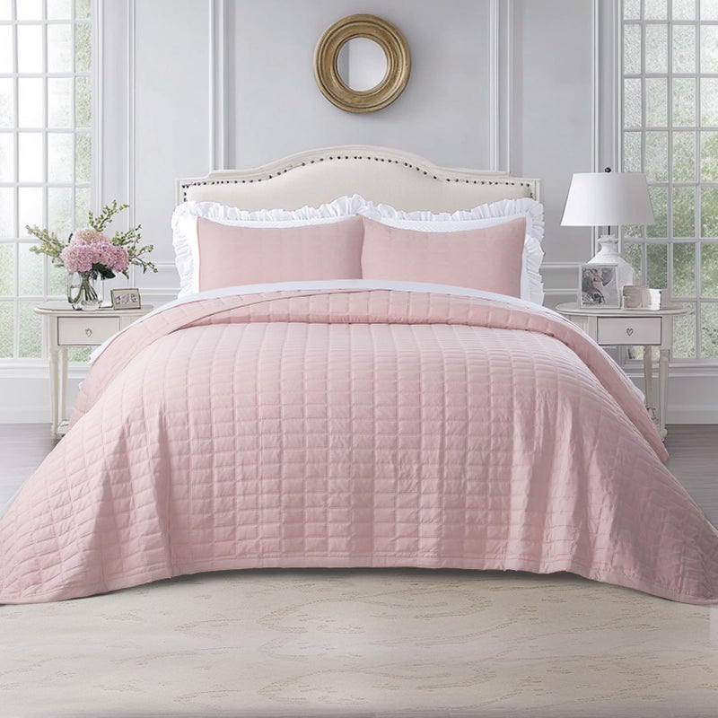KASENTEX Oversized King Quilt Set 112"x106" â€“ Soft Washed 3-Layer Lightweight California King Bedspread, Minimalist Nordic Design, All-Season Spring & Summer Quilt Set (1 Quilt + 2 Pillow Shams), Blush Pink - Image 1